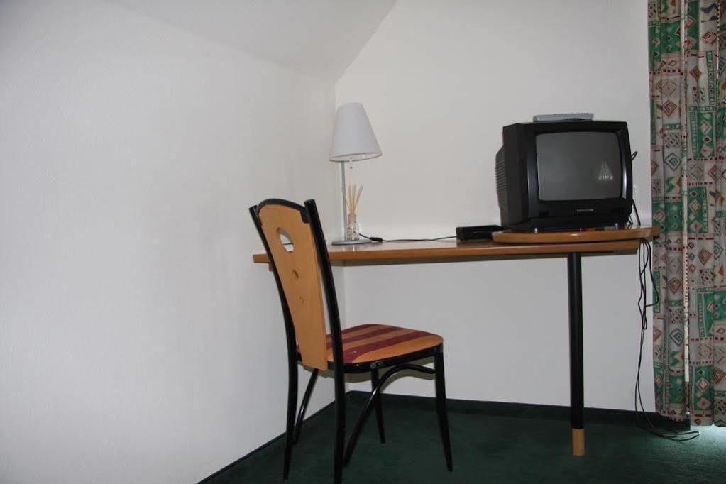Hotel Gasthof Gruener Wald Hofheim am Taunus Luaran gambar